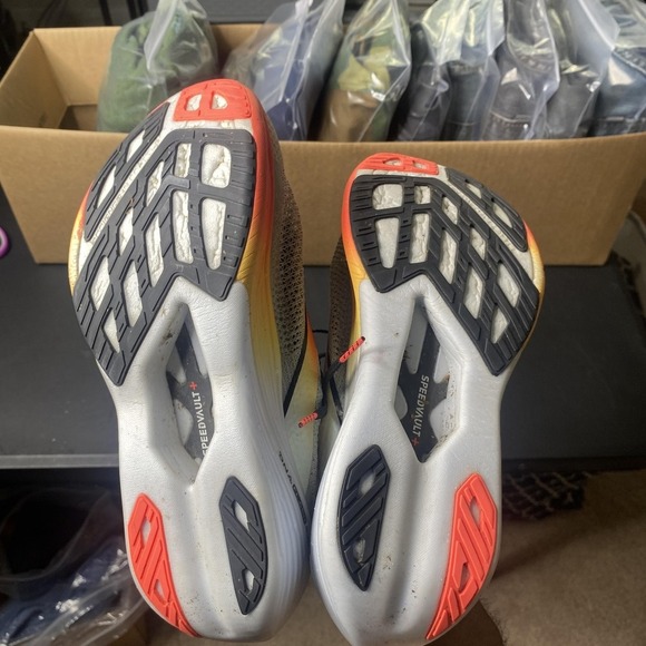 Brooks Hyperion Elite 4 Shoes Mens Size 7.5 Carbon Plate Racing Marathon main image 8